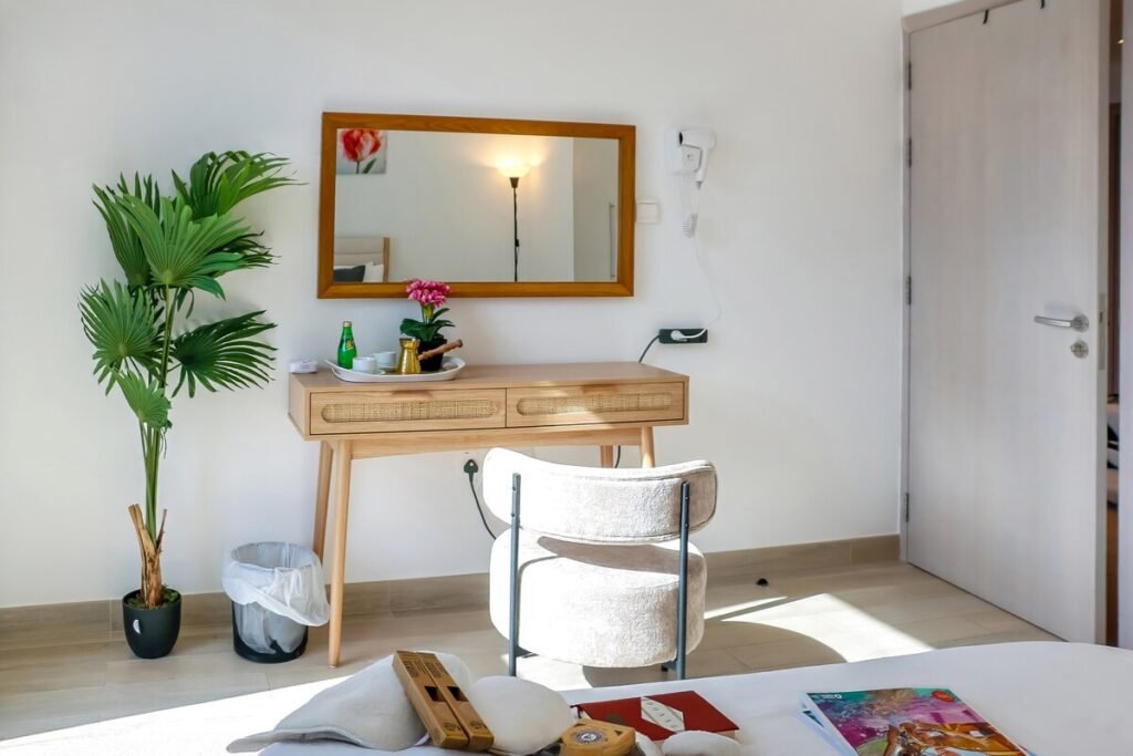 Dressing table and mirror